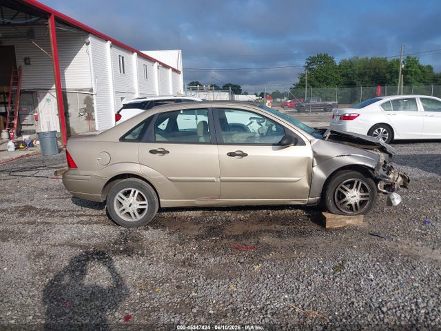 45347424 :رقم المزاد ، 1FAFP3430YW302933 vin ، 2000 Ford Focus Se مزاد بيع