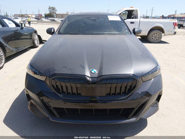 WBA43FJ01TCW22729 BMW 530I