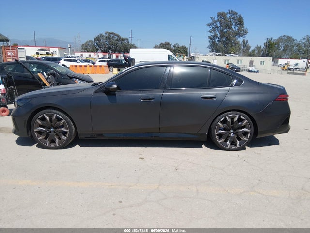 WBA43FJ01TCW22729 BMW 530I