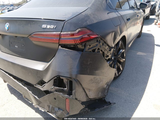 WBA43FJ01TCW22729 BMW 530I