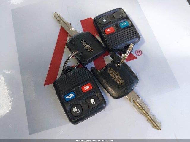Aukcja sprzedaży 2003 Lincoln Town Car Executive, vin: 1LNHM81W33Y670426, numer aukcji: 45347565