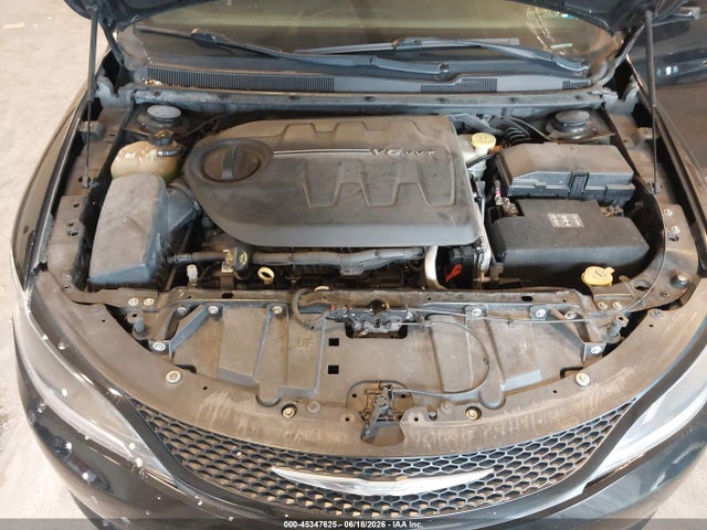 45347625 :رقم المزاد ، 1C3CCCDG2FN673983 vin ، 2015 Chrysler 200 S مزاد بيع