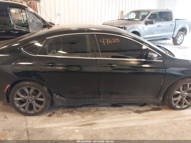 45347625 :رقم المزاد ، 1C3CCCDG2FN673983 vin ، 2015 Chrysler 200 S مزاد بيع