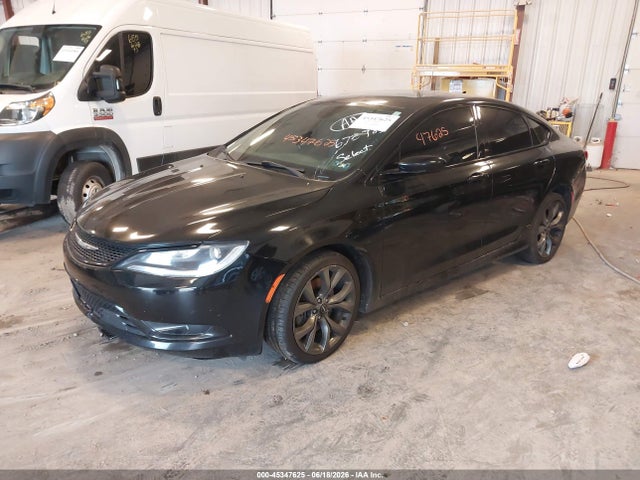 45347625 :رقم المزاد ، 1C3CCCDG2FN673983 vin ، 2015 Chrysler 200 S مزاد بيع