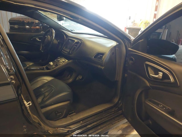 45347625 :رقم المزاد ، 1C3CCCDG2FN673983 vin ، 2015 Chrysler 200 S مزاد بيع