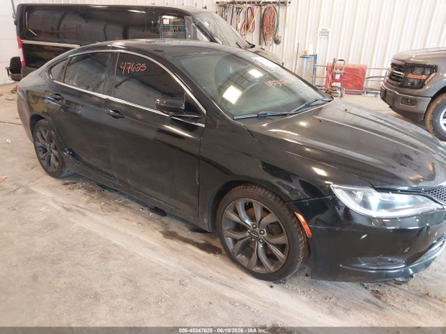 45347625 :رقم المزاد ، 1C3CCCDG2FN673983 vin ، 2015 Chrysler 200 S مزاد بيع