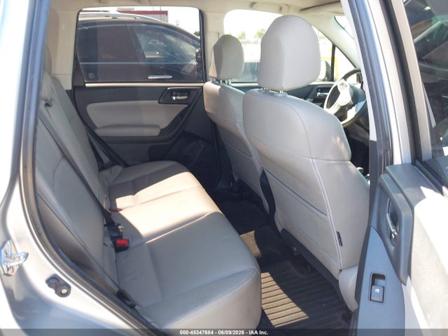 Subaru Forester 2.5i Limited 2016 JF2SJAHC8GH530837 Image 8