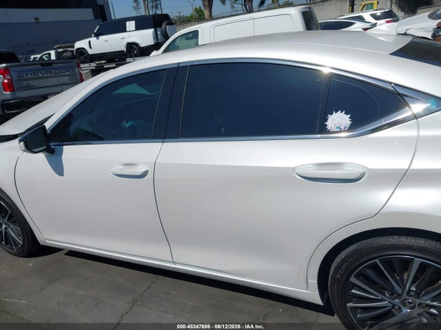 45347686 :رقم المزاد ، 58ADA1C14SU057598 vin ، 2025 Lexus Es 300h مزاد بيع