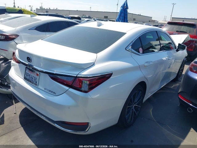 45347686 :رقم المزاد ، 58ADA1C14SU057598 vin ، 2025 Lexus Es 300h مزاد بيع