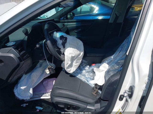 58ADA1C14SU057598 Lexus ES 300H