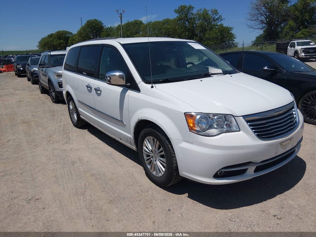 2015 Chrysler Town & Country Touring-l მანქანა იყიდება აუქციონზე, vin: 2C4RC1CG7FR611056, აუქციონის ნომერი: 45347701