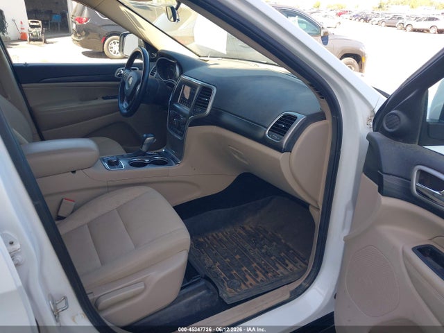 1C4RJFAGXKC766130 Jeep Grand Cherokee Laredo E 4x4