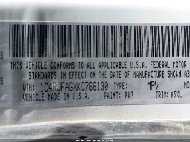 1C4RJFAGXKC766130 Jeep Grand Cherokee Laredo E 4x4