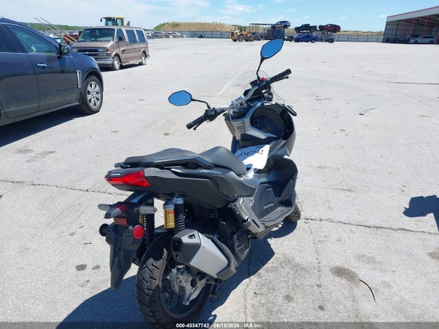 Honda Adv150 A 2021 MLHKF3852M5001391 Image 4