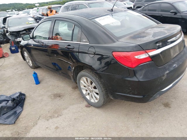 45347751 :رقم المزاد ، 1C3BC1FB6BN575793 vin ، 2011 Chrysler 200 Touring مزاد بيع