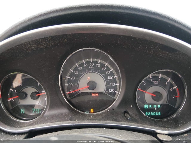 45347751 :رقم المزاد ، 1C3BC1FB6BN575793 vin ، 2011 Chrysler 200 Touring مزاد بيع