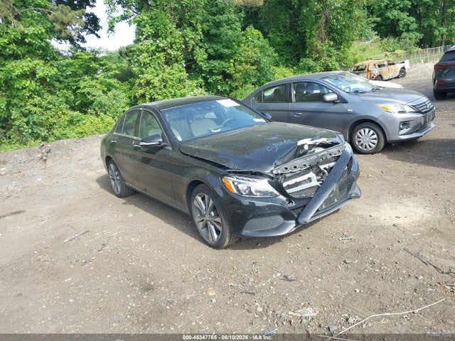 45347765 :رقم المزاد ، 55SWF4KB3FU058966 vin ، 2015 Mercedes-benz C 300 4matic مزاد بيع