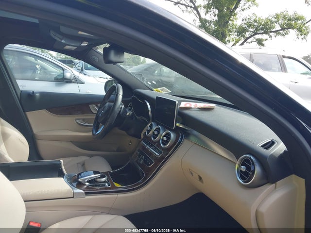 45347765 :رقم المزاد ، 55SWF4KB3FU058966 vin ، 2015 Mercedes-benz C 300 4matic مزاد بيع