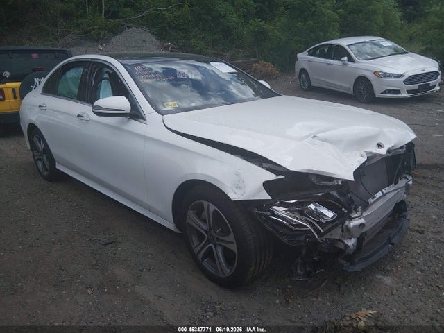 2019 Mercedes-benz E 300 4matic მანქანა იყიდება აუქციონზე, vin: WDDZF4KB1KA524076, აუქციონის ნომერი: 45347771