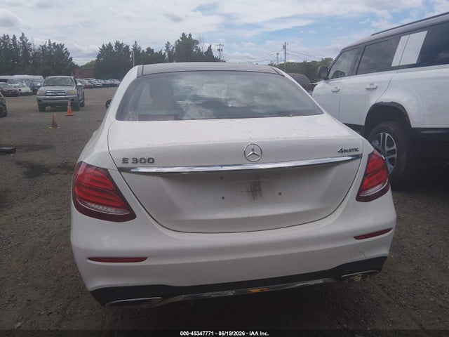 2019 Mercedes-benz E 300 4matic მანქანა იყიდება აუქციონზე, vin: WDDZF4KB1KA524076, აუქციონის ნომერი: 45347771