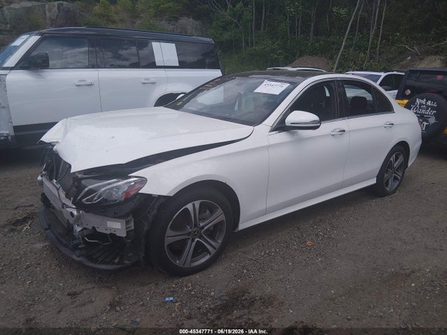 2019 Mercedes-benz E 300 4matic მანქანა იყიდება აუქციონზე, vin: WDDZF4KB1KA524076, აუქციონის ნომერი: 45347771