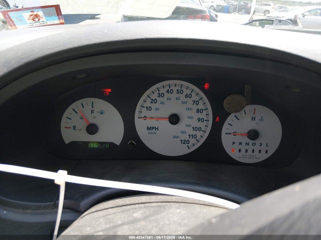 45347891 :رقم المزاد ، 1C4GP45R85B392293 vin ، 2005 Chrysler Town & Country مزاد بيع
