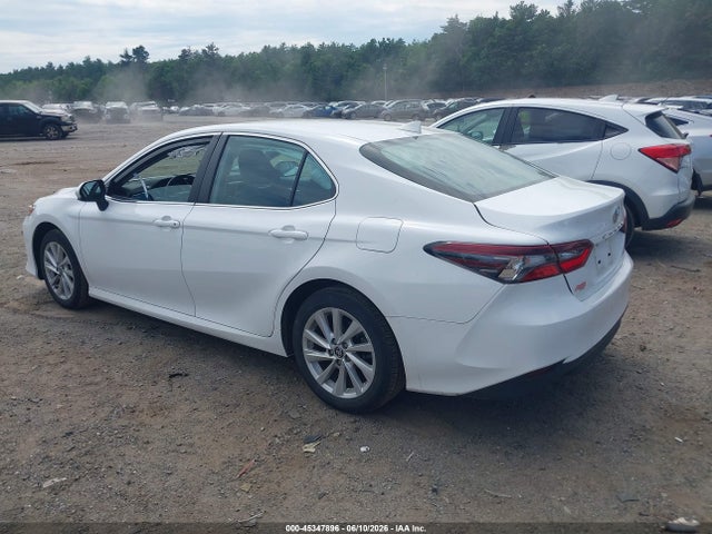 4T1C11AK6RU848403 Toyota CAMRY LE