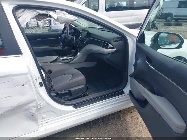 4T1C11AK6RU848403 Toyota CAMRY LE