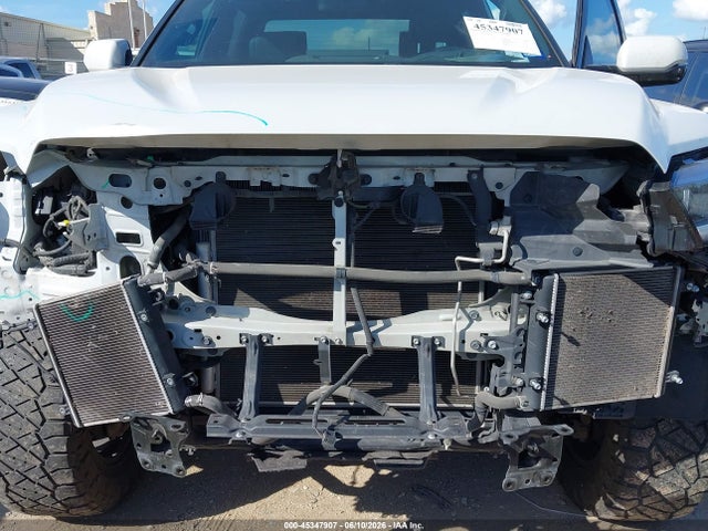 5TFNA5DB2NX018588 Toyota Tundra Platinum
