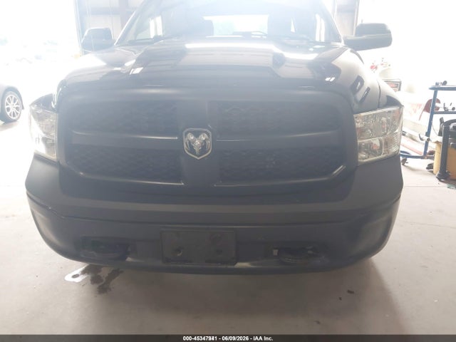 Продаж на аукціоні авто 2019 Ram 1500 Classic Tradesman  4x4 5'7 Box, vin: 1C6RR7KT0KS649664, номер лоту: 45347941