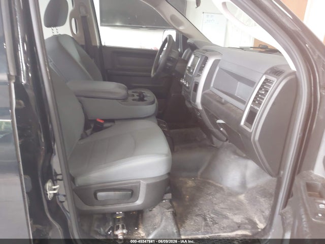 Продаж на аукціоні авто 2019 Ram 1500 Classic Tradesman  4x4 5'7 Box, vin: 1C6RR7KT0KS649664, номер лоту: 45347941