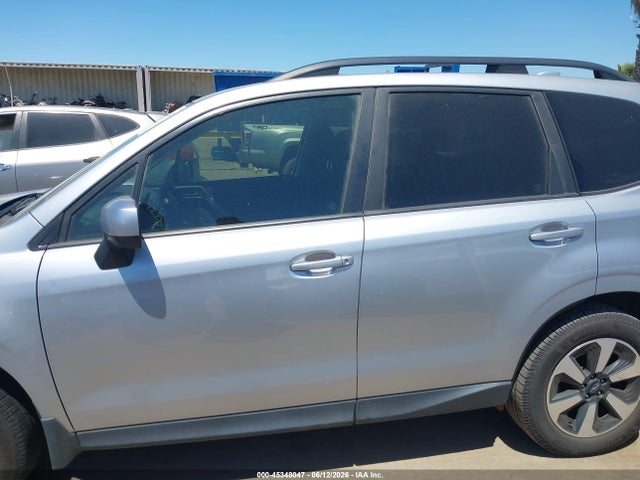 2017 Subaru Forester 2.5i Premium მანქანა იყიდება აუქციონზე, vin: JF2SJAGC0HH583289, აუქციონის ნომერი: 45348047