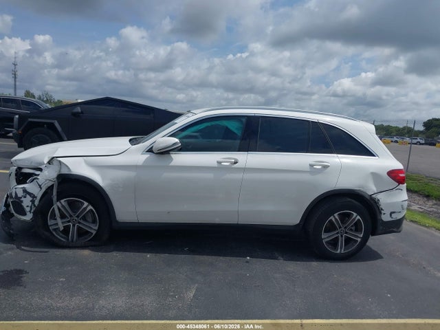 Продаж на аукціоні авто 2018 Mercedes-benz Glc 300, vin: WDC0G4JB0JV101637, номер лоту: 45348061