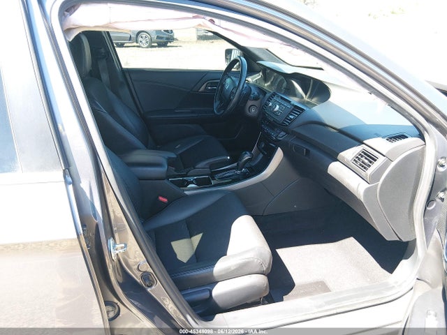 Продаж на аукціоні авто 2016 Honda Accord Sport, vin: 1HGCR2F52GA170349, номер лоту: 45348098