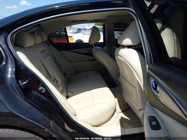 Продажа на аукционе авто 2015 Infiniti Q50 Premium, vin: JN1BV7AR9FM418402, номер лота: 45348108