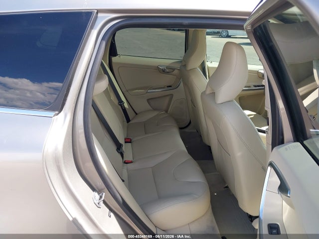 45348169 :رقم المزاد ، YV449MDKXF2737470 vin ، 2015 Volvo Xc60 T6 مزاد بيع
