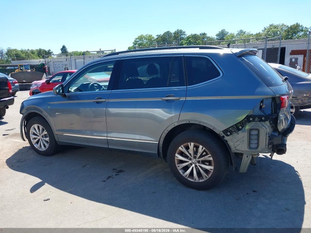 2018 Volkswagen Tiguan 2.0t Se/2.0t Sel მანქანა იყიდება აუქციონზე, vin: 3VV2B7AX3JM113657, აუქციონის ნომერი: 45348198