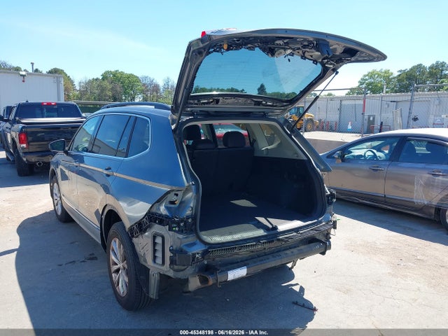 2018 Volkswagen Tiguan 2.0t Se/2.0t Sel მანქანა იყიდება აუქციონზე, vin: 3VV2B7AX3JM113657, აუქციონის ნომერი: 45348198