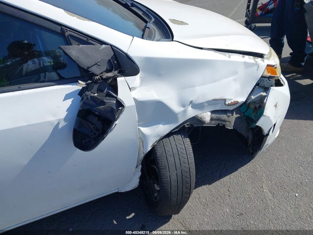 Toyota Corolla S Plus 2014 5YFBURHE6EP112932 Image 18