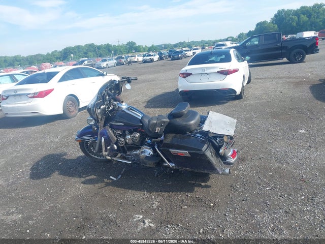 45348226 :رقم المزاد ، 1HD1KEM1XAB674045 vin ، 2010 Harley-davidson Flhtk مزاد بيع
