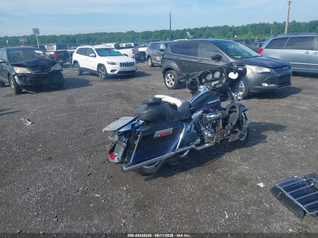 45348226 :رقم المزاد ، 1HD1KEM1XAB674045 vin ، 2010 Harley-davidson Flhtk مزاد بيع