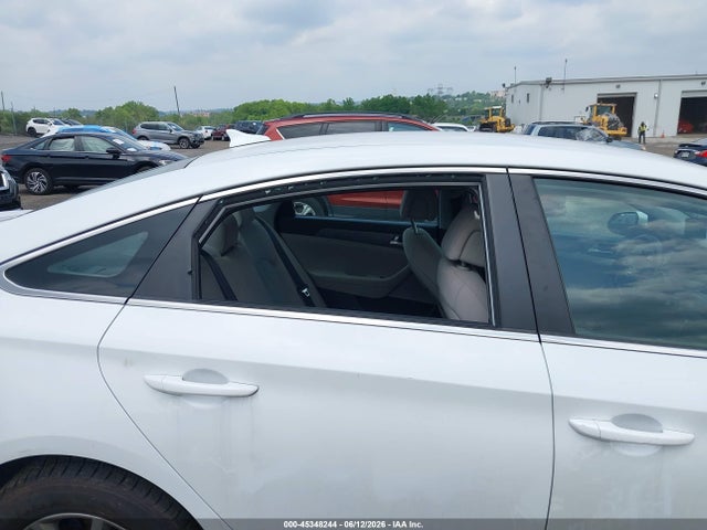 Продаж на аукціоні авто 2016 Hyundai Sonata, vin: 5NPE24AF1GH434967, номер лоту: 45348244