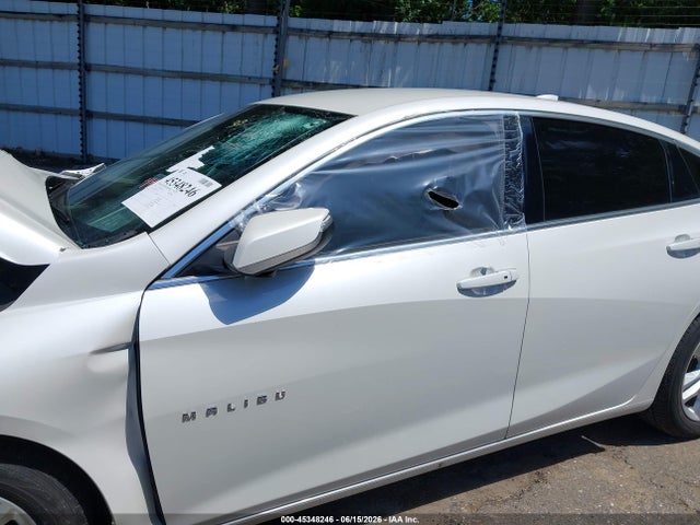 Продажа на аукционе авто 2017 Chevrolet Malibu 1lt, vin: 1G1ZE5ST0HF111131, номер лота: 45348246