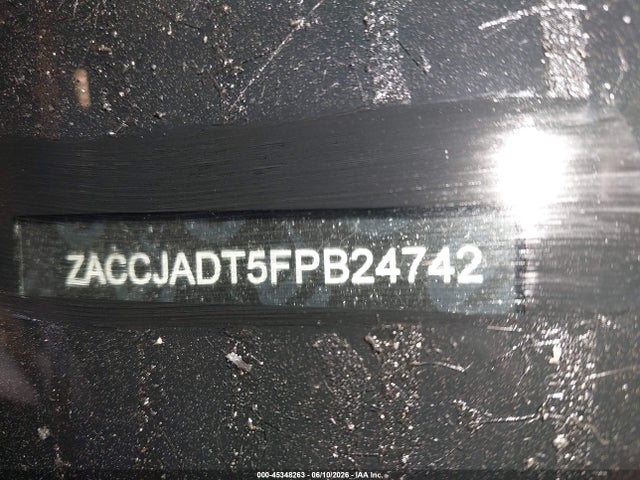 45348263 :رقم المزاد ، ZACCJADT5FPB24742 vin ، 2015 Jeep Renegade Limited مزاد بيع