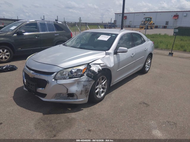 Chevrolet MALIBU 1LT 2015 1G11C5SLXFF295655 Image 2