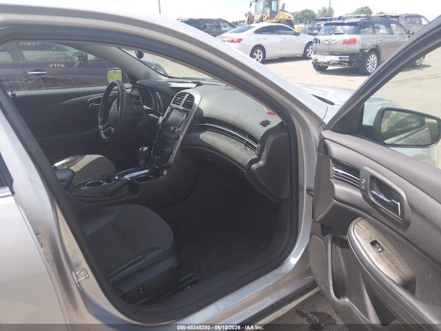 Chevrolet MALIBU 1LT 2015 1G11C5SLXFF295655 Image 5