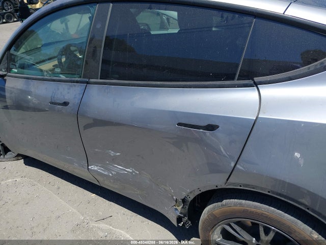 Продажа на аукционе авто 2024 Tesla Model Y Long Range Dual Motor All-wheel Drive, vin: 7SAYGDEEXRA299408, номер лота: 45348288