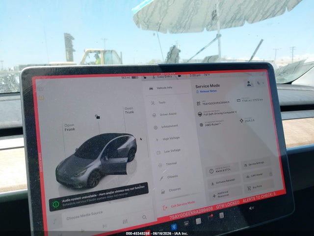 Продажа на аукционе авто 2024 Tesla Model Y Long Range Dual Motor All-wheel Drive, vin: 7SAYGDEEXRA299408, номер лота: 45348288