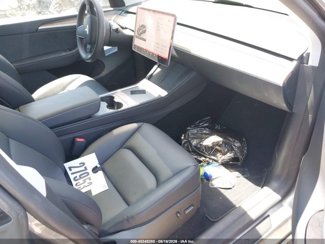 Продажа на аукционе авто 2024 Tesla Model Y Long Range Dual Motor All-wheel Drive, vin: 7SAYGDEEXRA299408, номер лота: 45348288