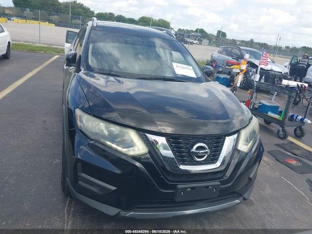 45348294 :رقم المزاد ، 5N1AT2MT0HC821505 vin ، 2017 Nissan Rogue Sv مزاد بيع